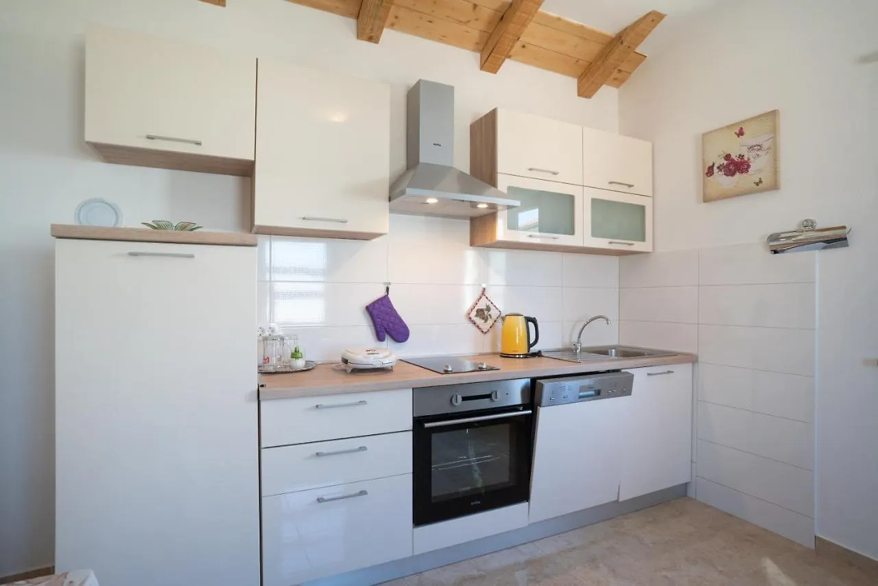Ferienwohnung House Lena - 800 M From The Sea Rovinj 0*,  Kroatien