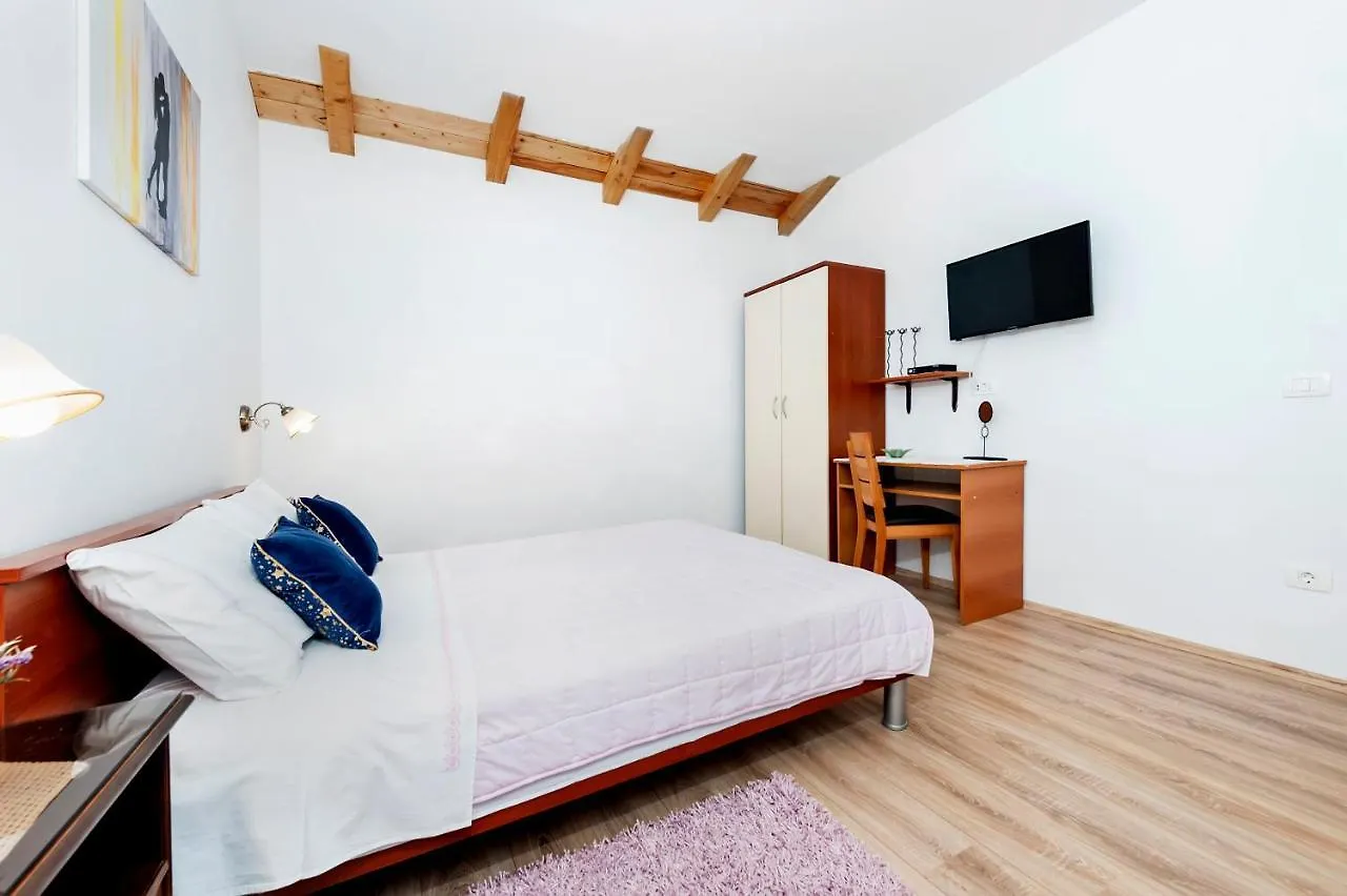 Ferienwohnung House Lena - 800 M From The Sea Rovinj